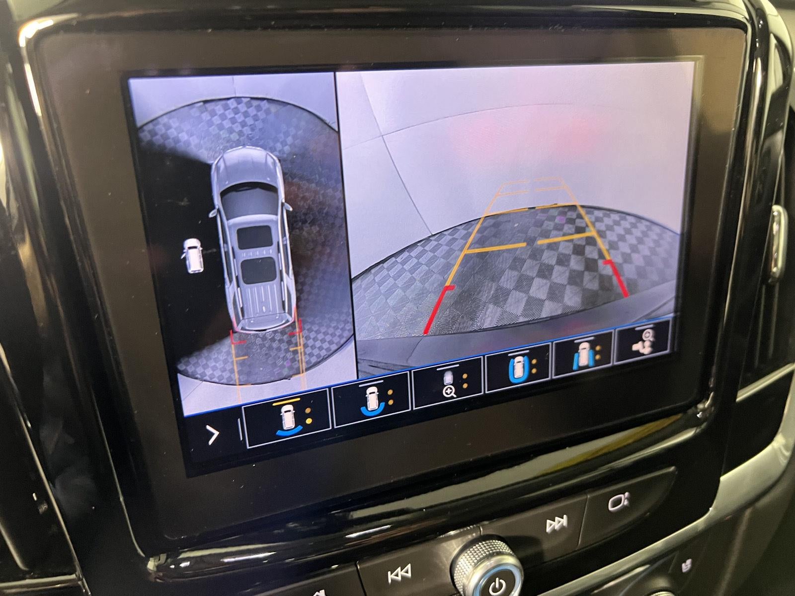 2021 Chevrolet Traverse Premier