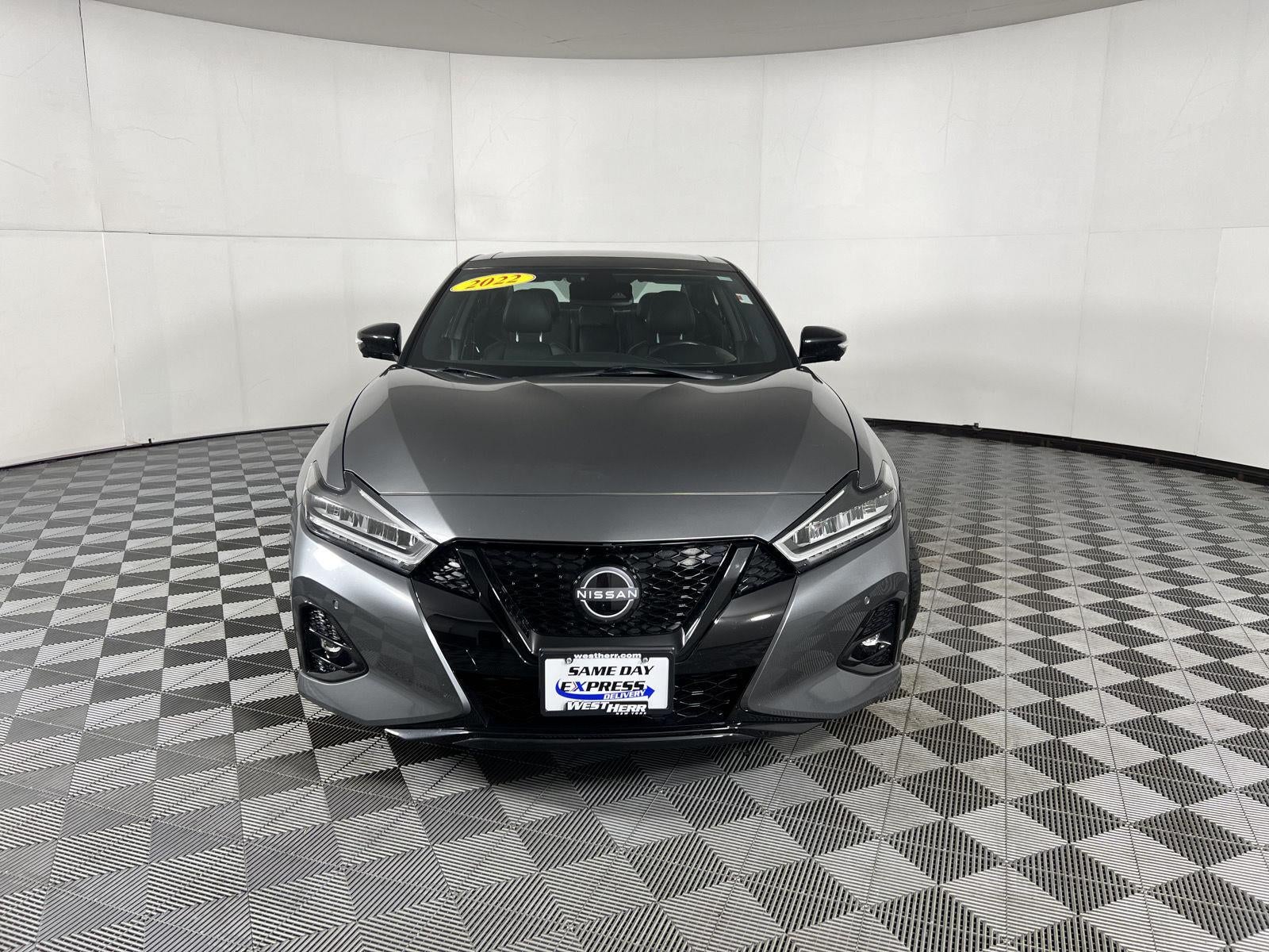 2022 Nissan Maxima SR