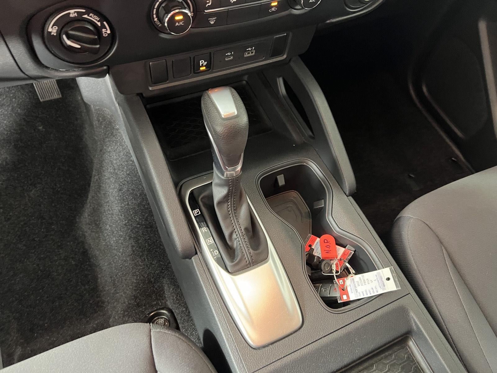 2022 Nissan Frontier S