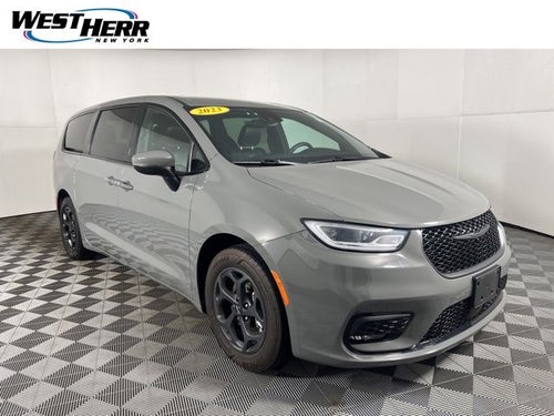 2023 Chrysler Pacifica Hybrid Touring L