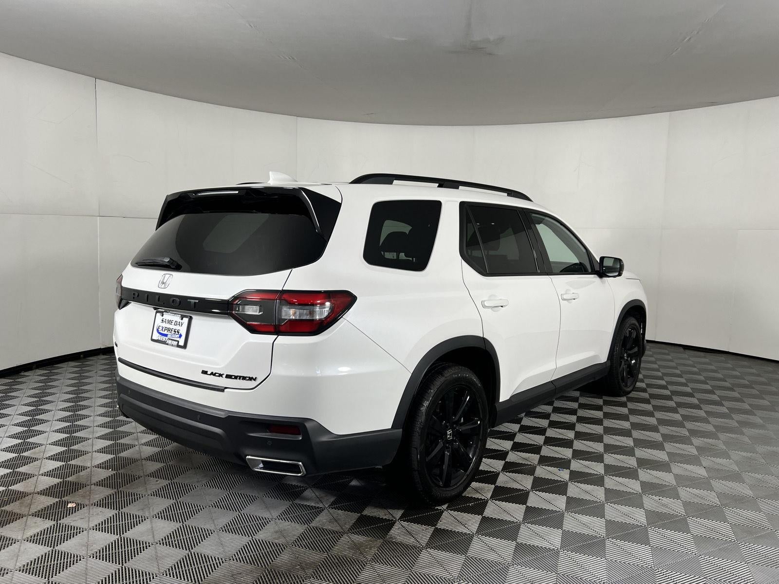 2025 Honda Pilot Black Edition