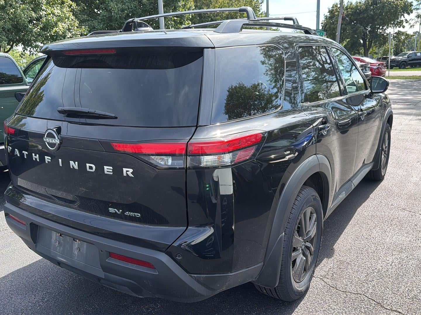 2022 Nissan Pathfinder SV