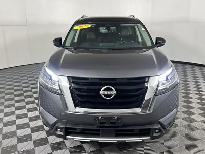 2022 Nissan Pathfinder SL