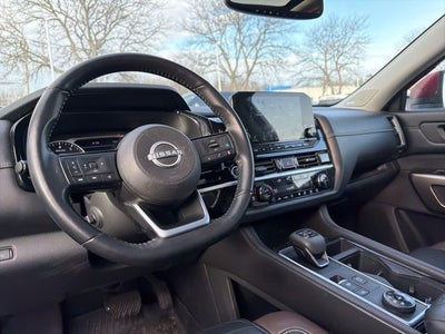 2022 Nissan Pathfinder Platinum