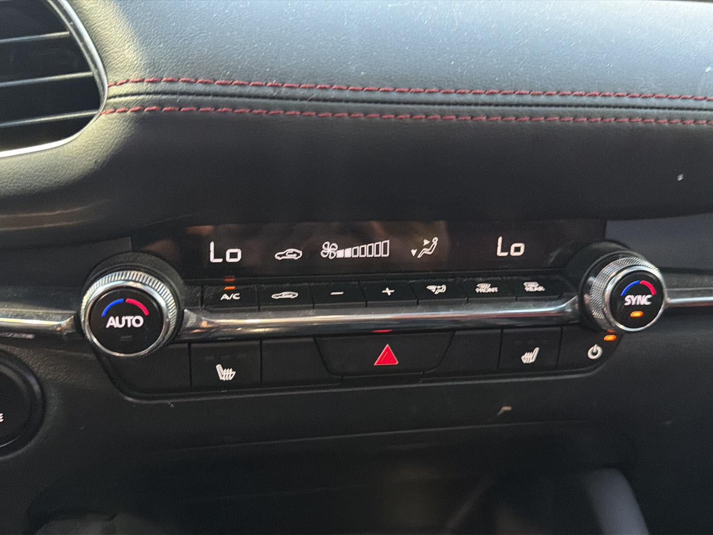 2025 Mazda Mazda3 Sedan 2.5 S Carbon Edition
