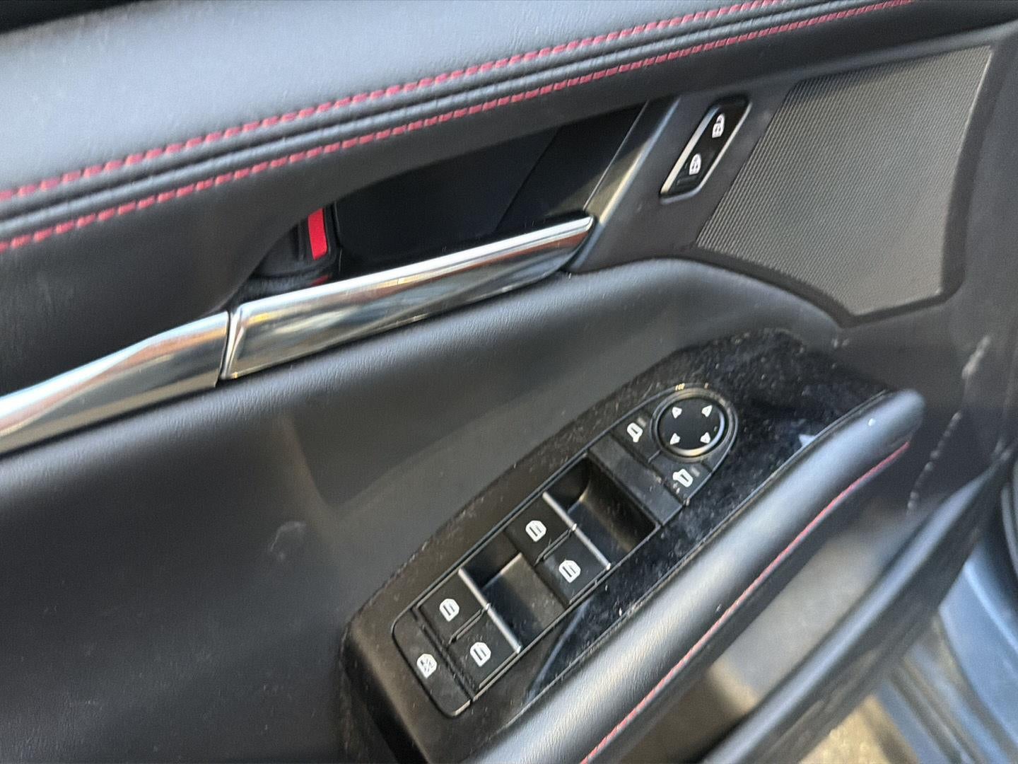 2025 Mazda Mazda3 Sedan 2.5 S Carbon Edition