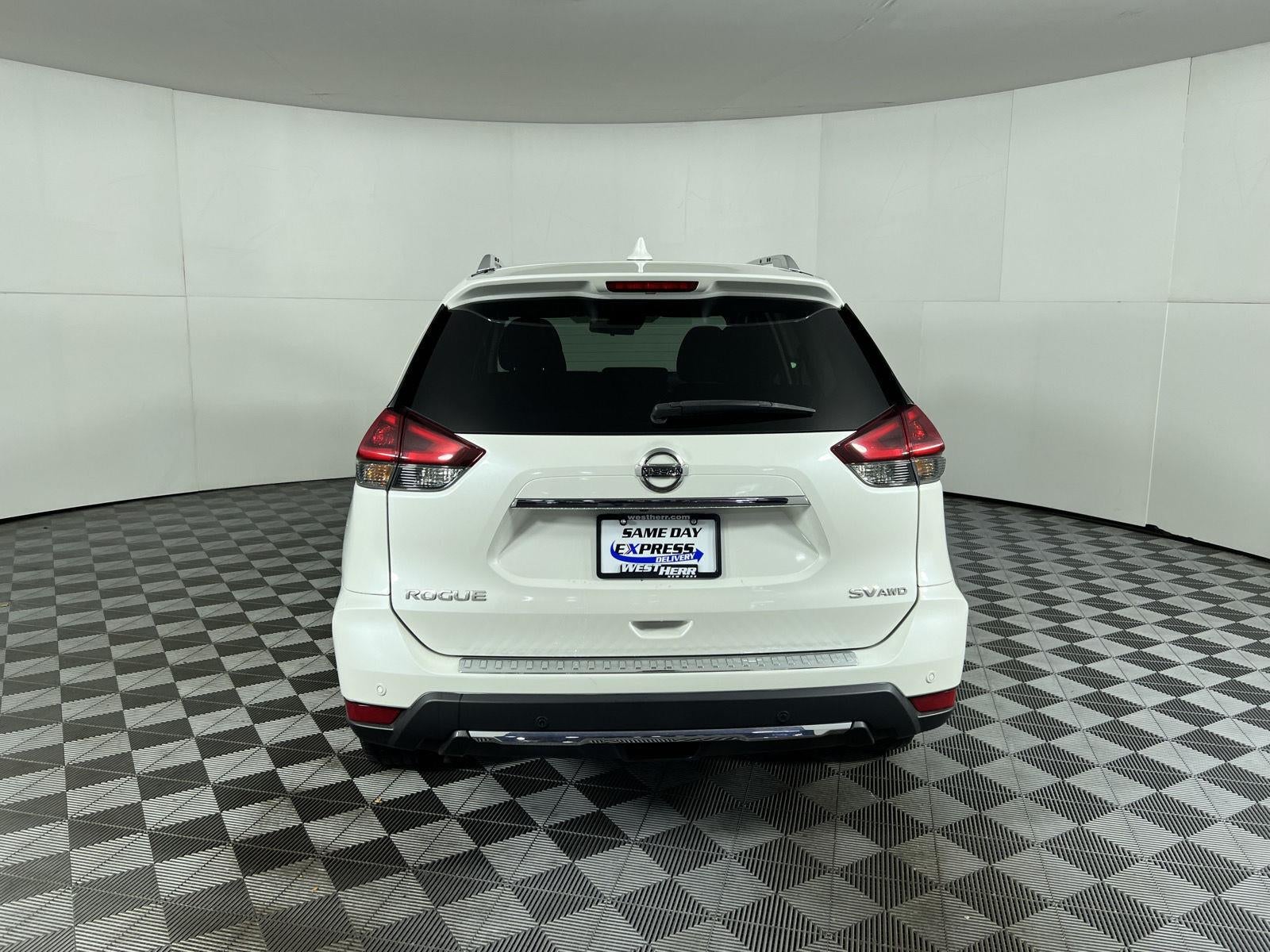 2020 Nissan Rogue SV