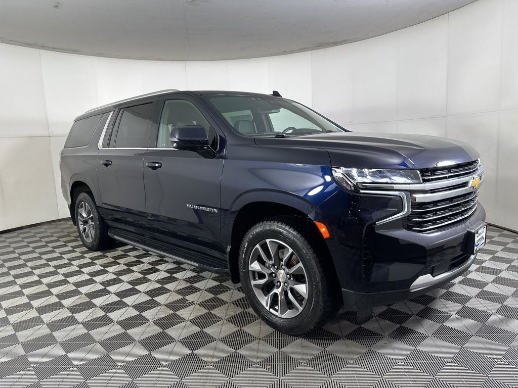 2024 Chevrolet Suburban LT