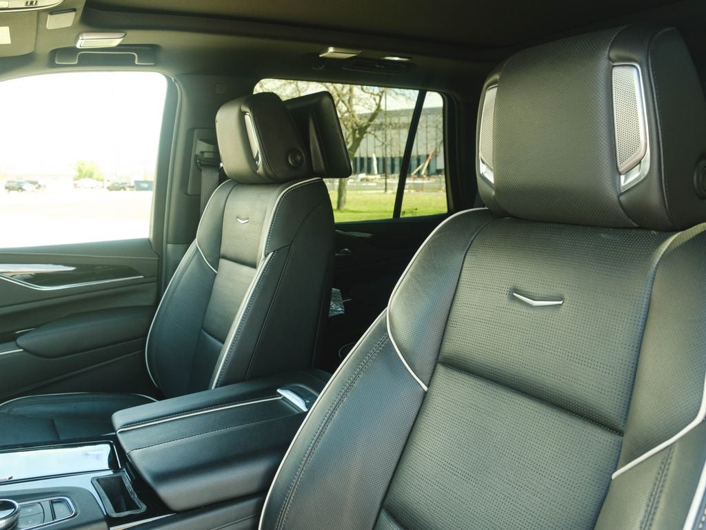 2024 Cadillac Escalade Sport