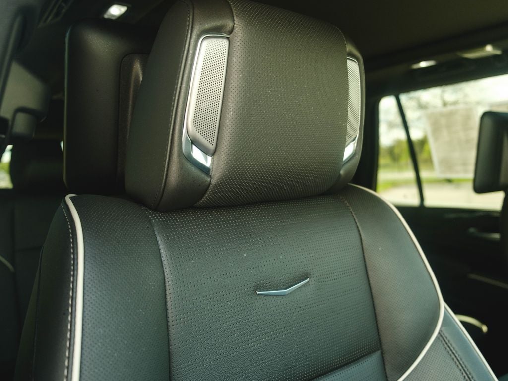 2024 Cadillac Escalade Sport