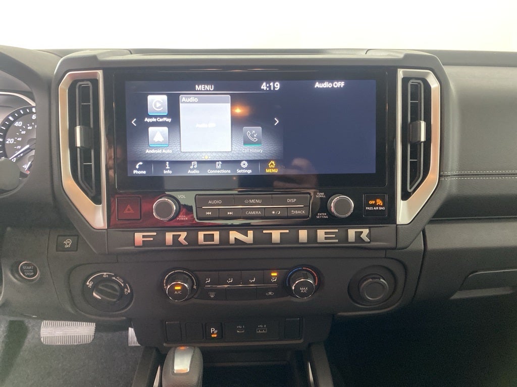 2025 Nissan Frontier SV