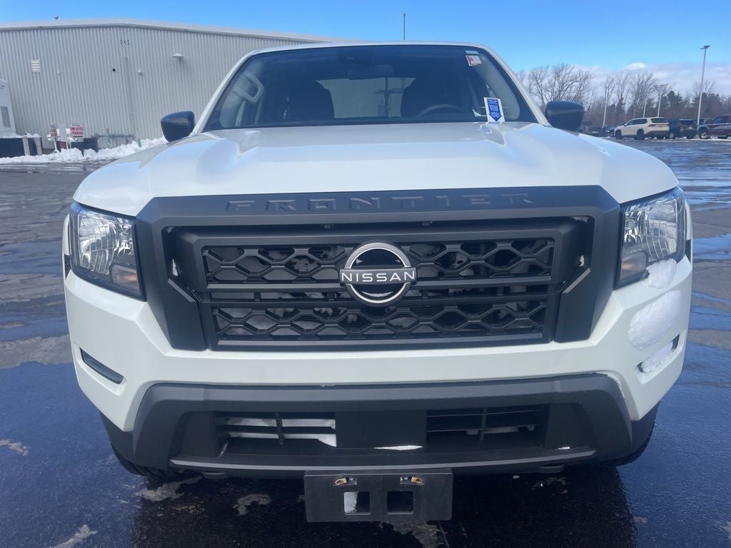 2022 Nissan Frontier S