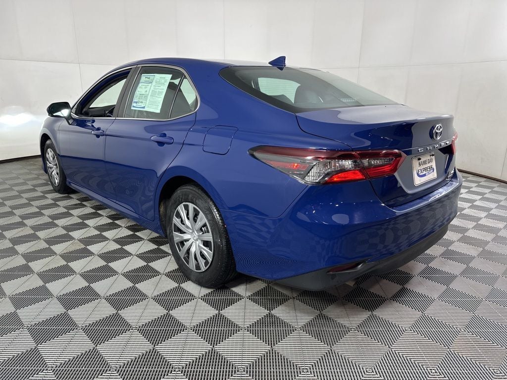 2023 Toyota Camry Hybrid LE