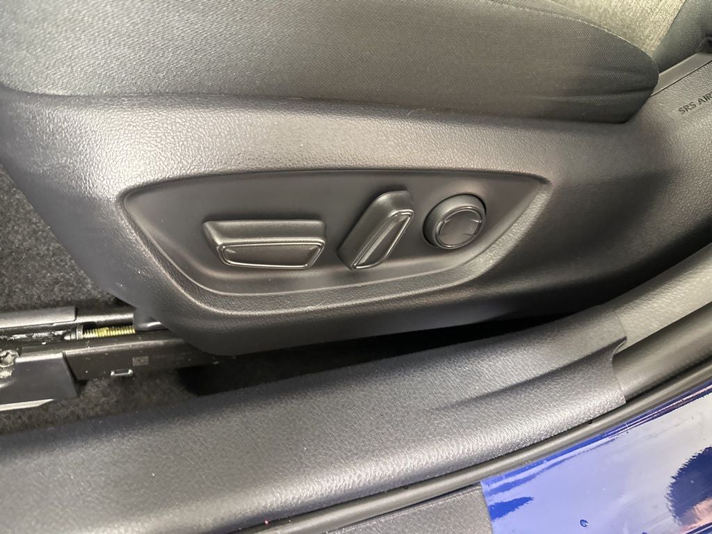 2023 Toyota Camry Hybrid LE