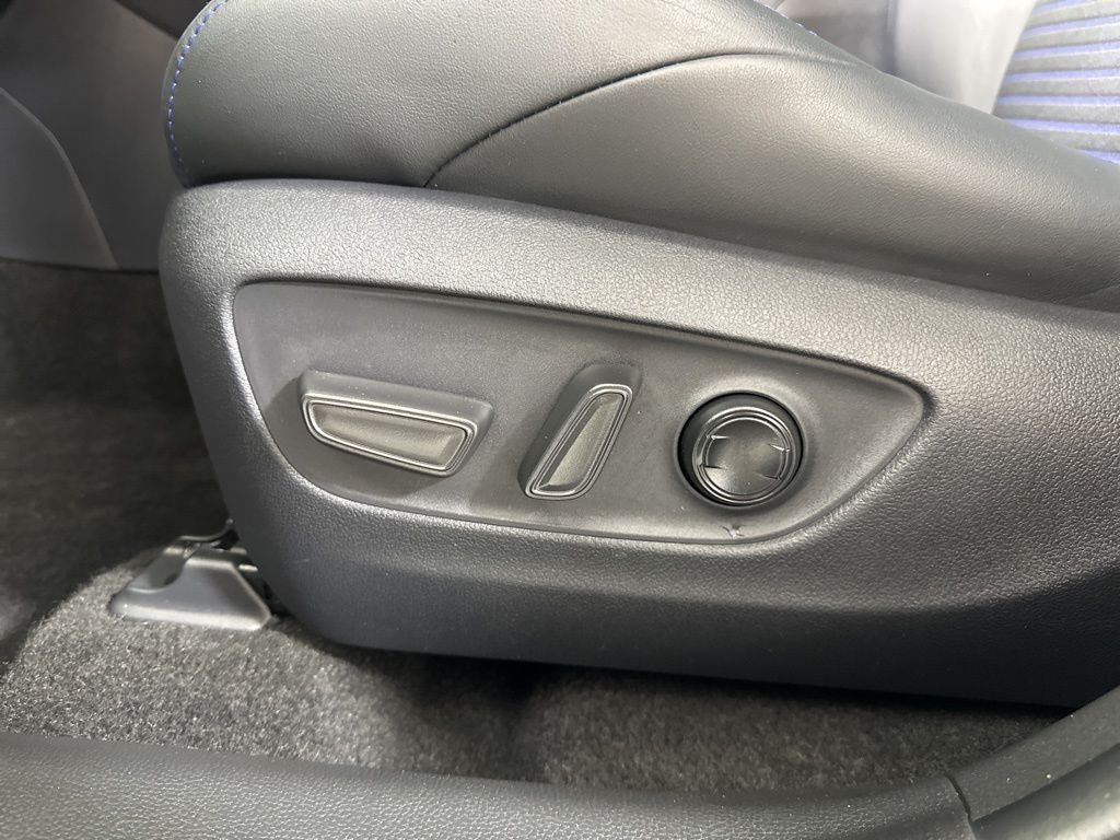 2025 Toyota RAV4 Hybrid XSE