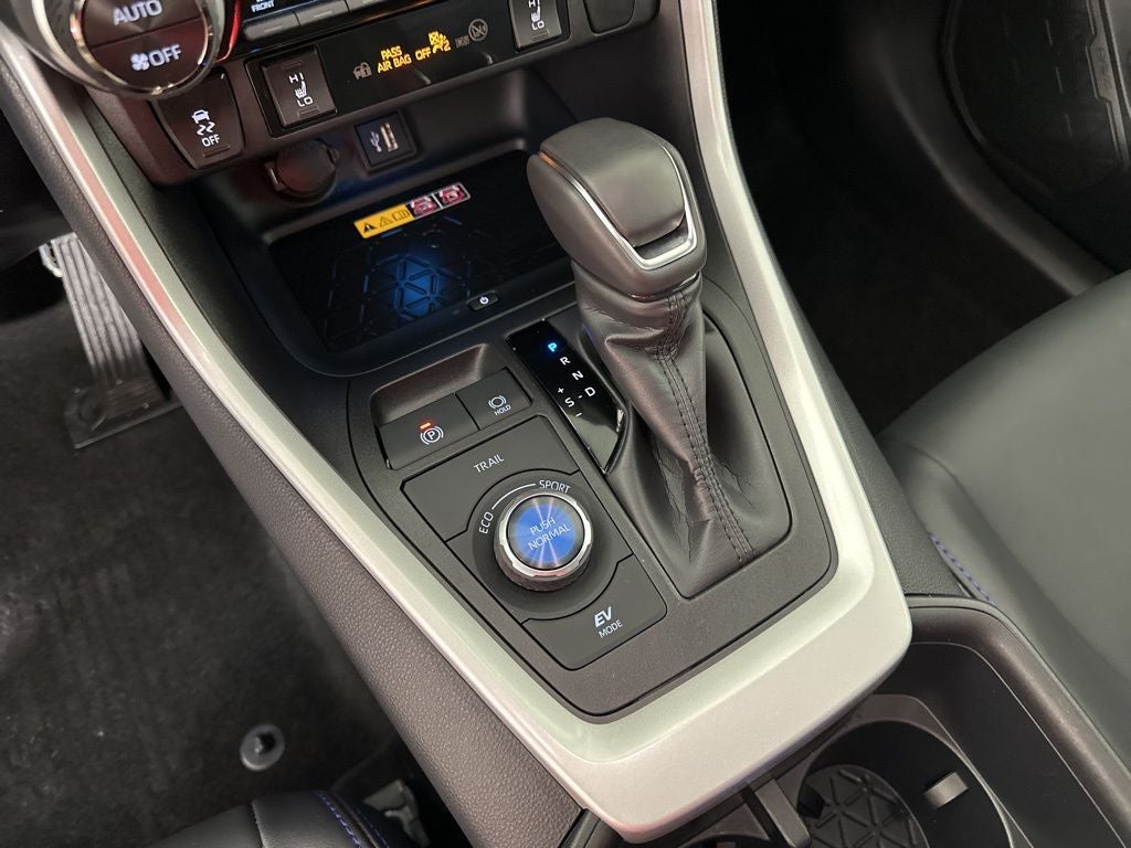 2025 Toyota RAV4 Hybrid XSE