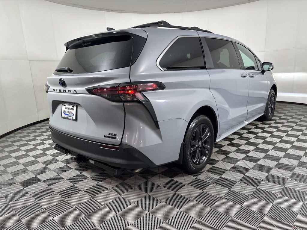 2024 Toyota Sienna Woodland Edition