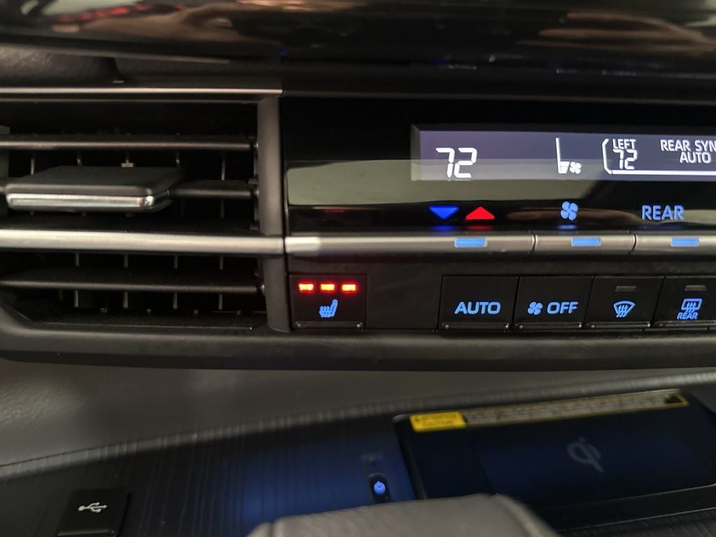 2024 Toyota Sienna Woodland Edition