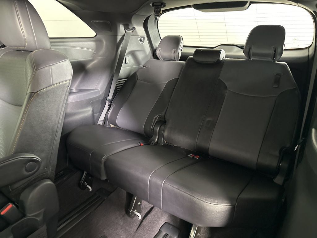 2024 Toyota Sienna Woodland Edition