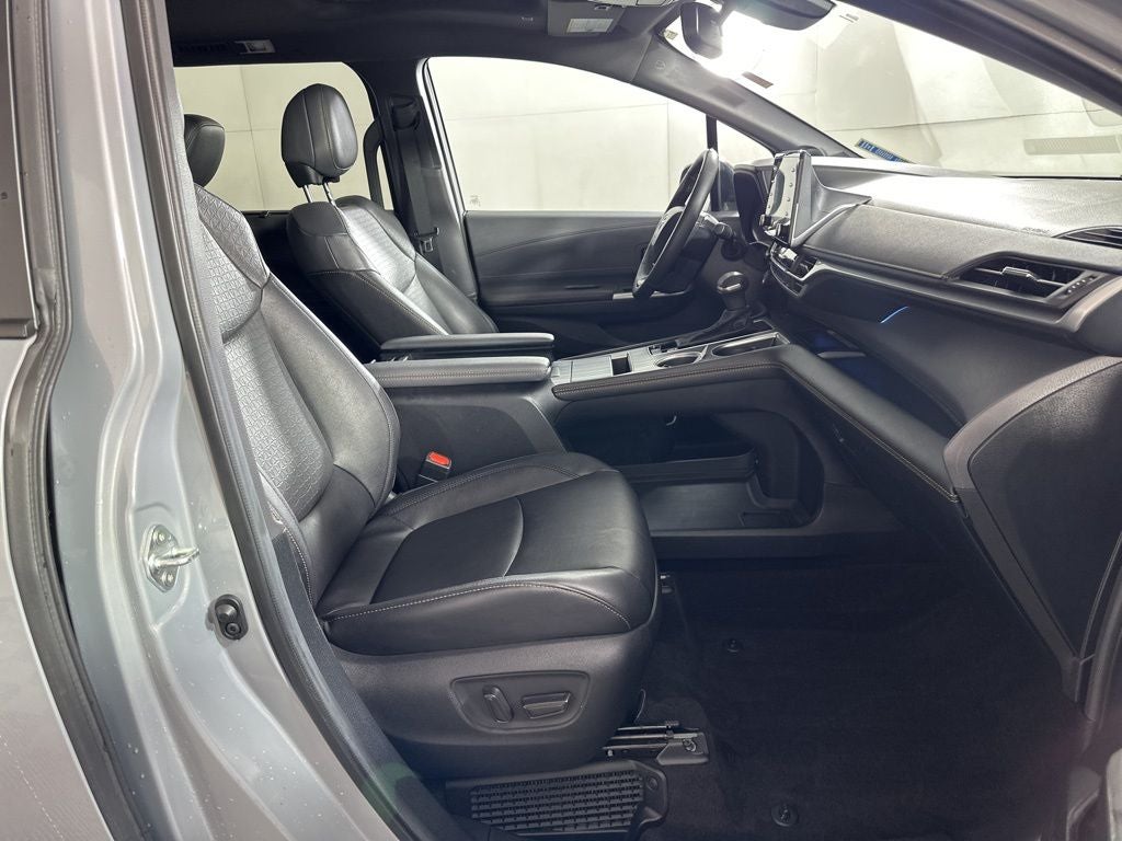 2024 Toyota Sienna Woodland Edition