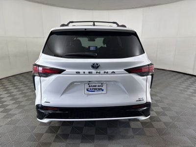 2021 Toyota Sienna XSE 7 Passenger