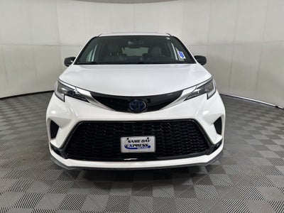 2021 Toyota Sienna XSE 7 Passenger