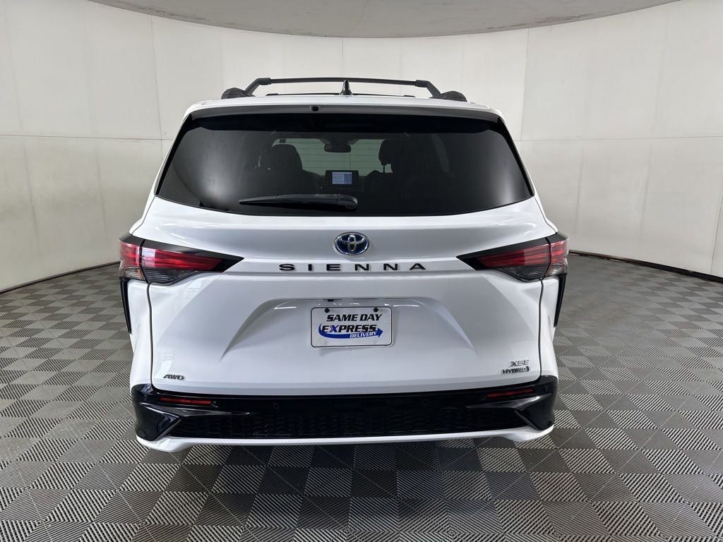 2021 Toyota Sienna XSE 7 Passenger