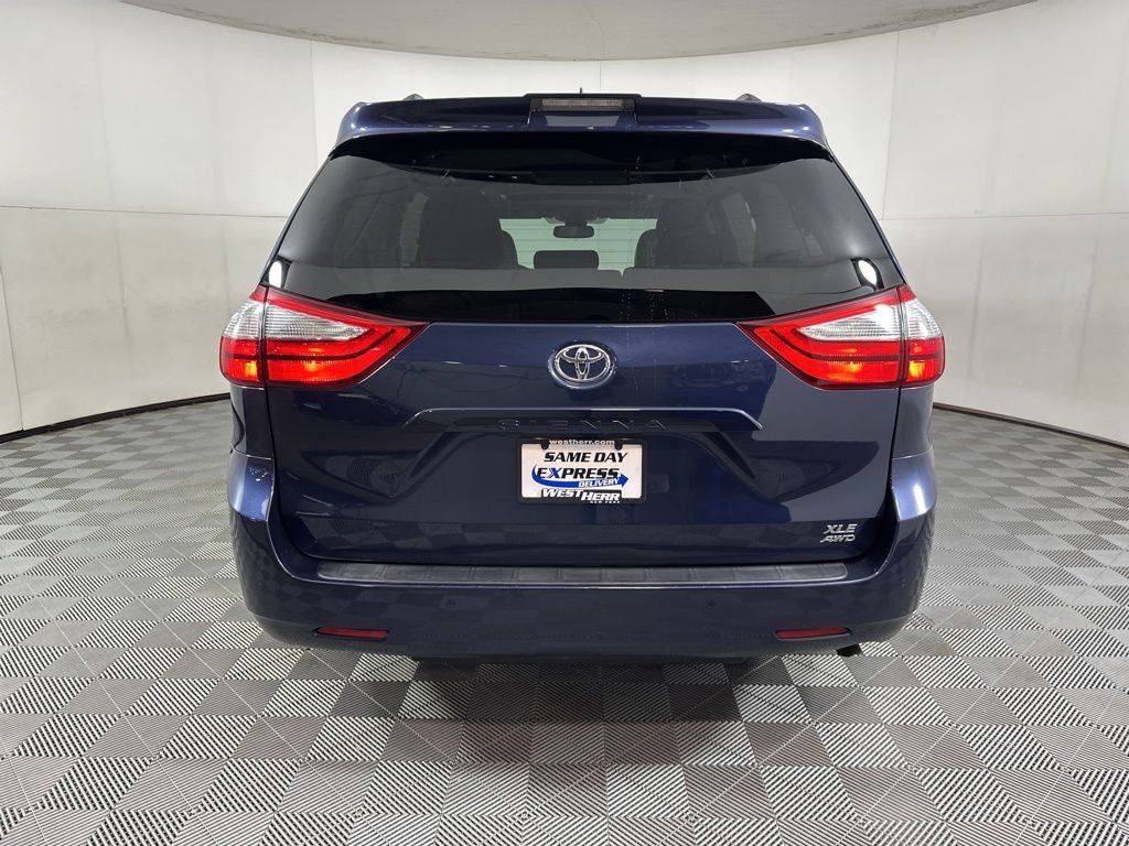 2018 Toyota Sienna XLE 7 Passenger