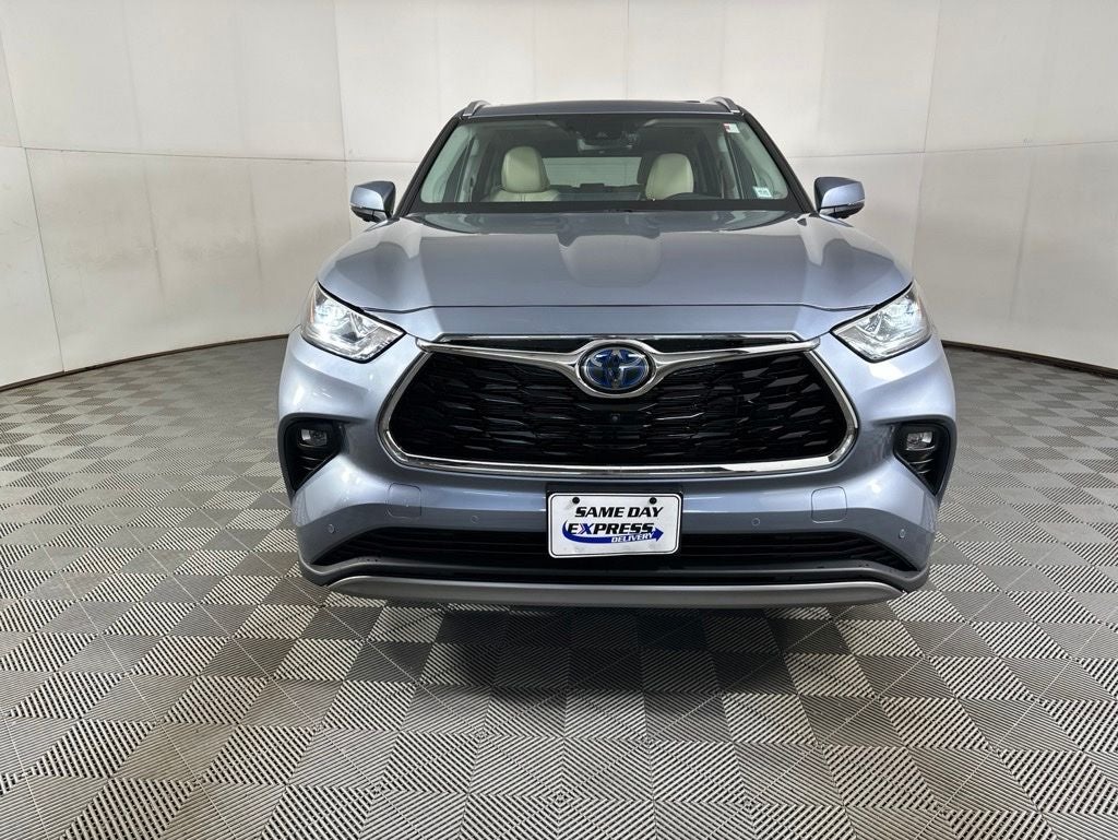 2024 Toyota Highlander Hybrid Platinum