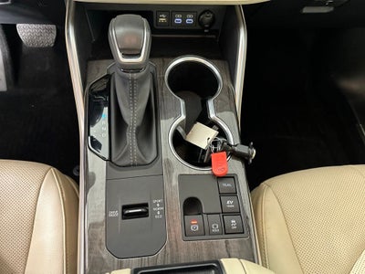 2024 Toyota Highlander Hybrid Platinum