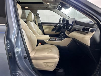 2024 Toyota Highlander Hybrid Platinum