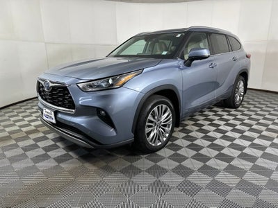 2024 Toyota Highlander Hybrid Platinum