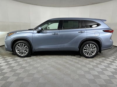 2024 Toyota Highlander Hybrid Platinum