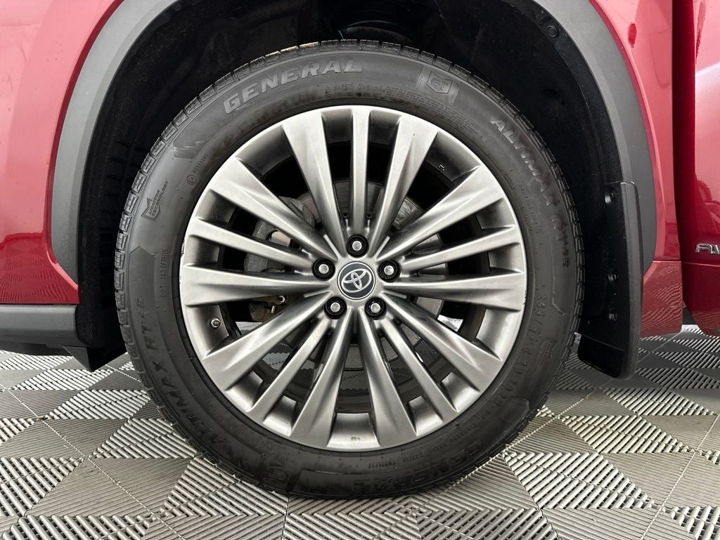 2021 Toyota Highlander Hybrid Platinum