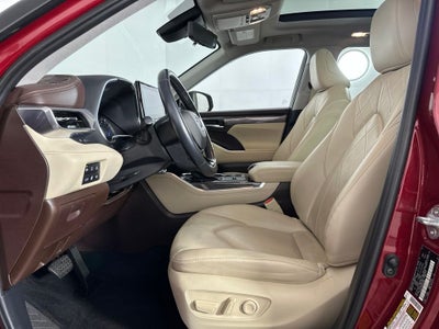 2021 Toyota Highlander Hybrid Platinum