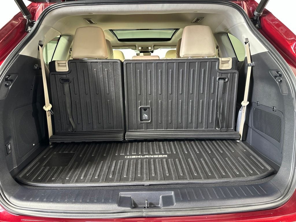 2021 Toyota Highlander Hybrid Platinum