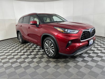 2021 Toyota Highlander Hybrid Platinum
