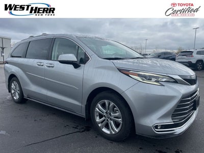 2023 Toyota Sienna Platinum 7 Passenger