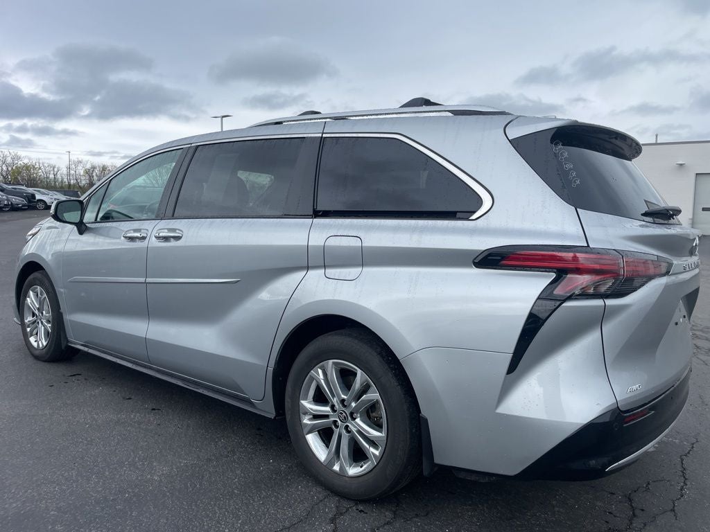 2023 Toyota Sienna Platinum 7 Passenger