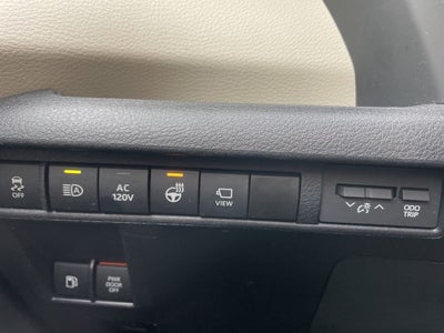 2023 Toyota Sienna Platinum 7 Passenger