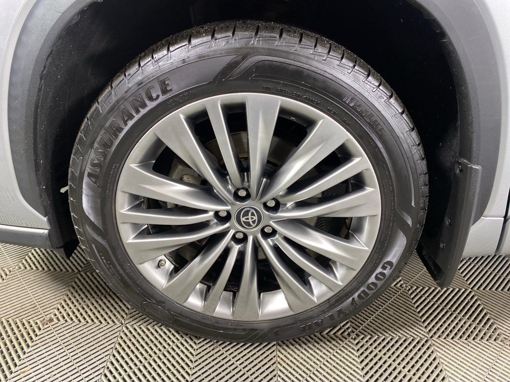 2021 Toyota Highlander Platinum