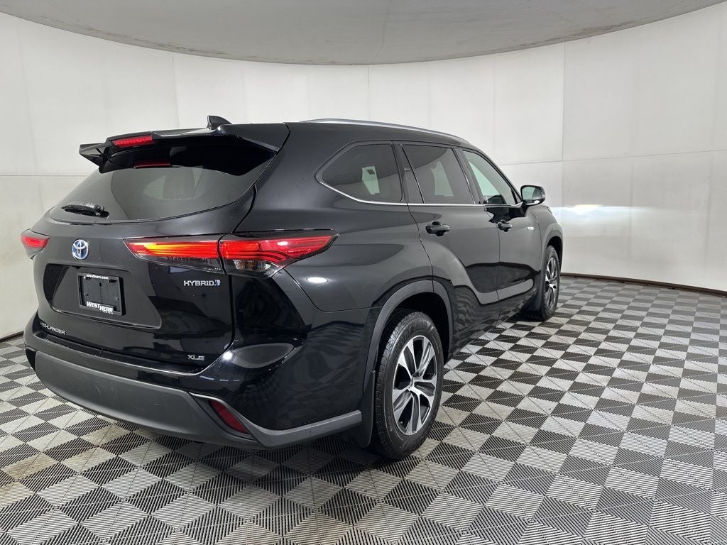 2021 Toyota Highlander Hybrid XLE