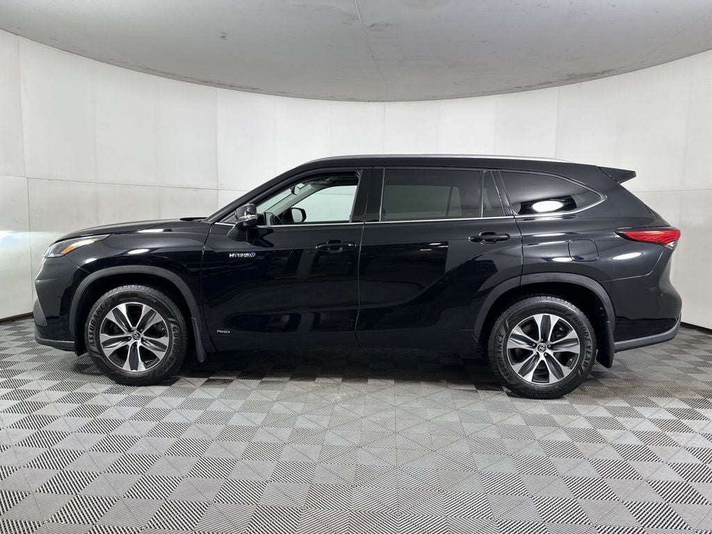 2021 Toyota Highlander Hybrid XLE
