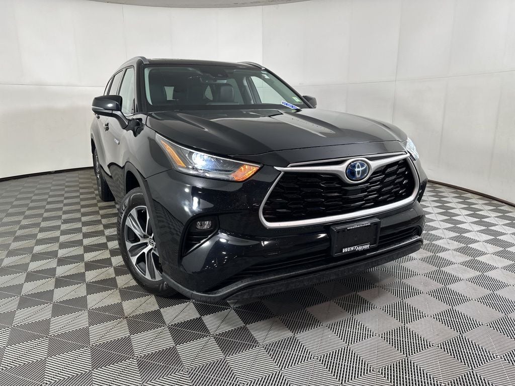 2021 Toyota Highlander Hybrid XLE