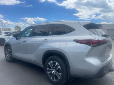 2025 Toyota Highlander Hybrid XLE