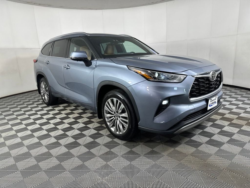 2023 Toyota Highlander Platinum