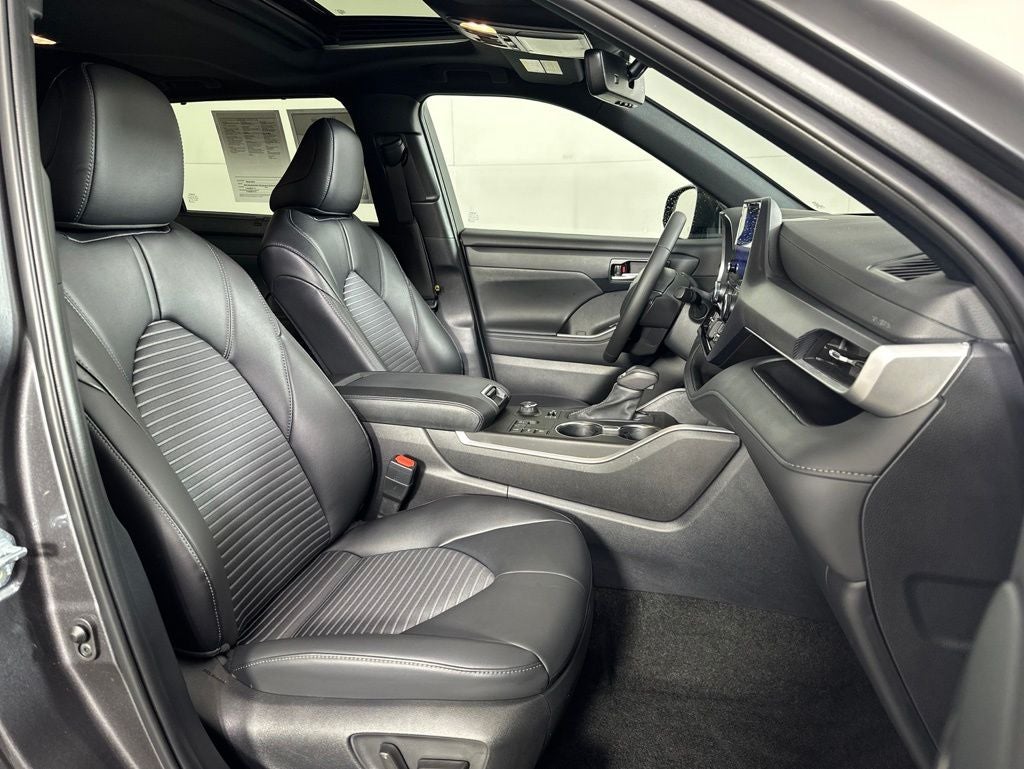 2024 Toyota Highlander XSE