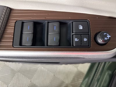 2022 Toyota Sienna LE 8 Passenger