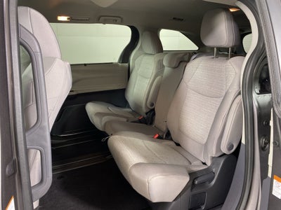 2024 Toyota Sienna LE 8 Passenger