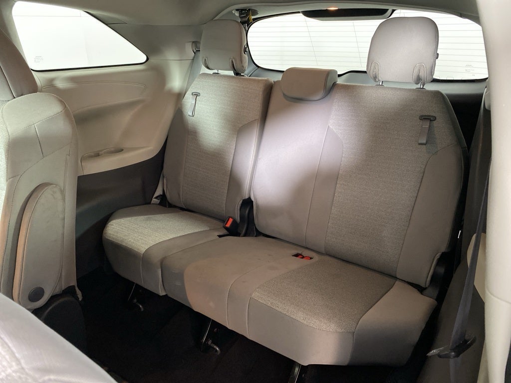 2024 Toyota Sienna LE 8 Passenger